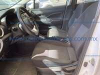 Nissan Versa 2021 4p Sense L4/1.6 CVT IMG_1392