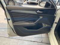 Volkswagen Jetta 2024 4p Sportline L4/1.4/T Tiptronic IMG_9433