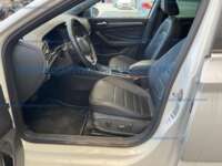 Volkswagen Jetta 2024 4p Sportline L4/1.4/T Tiptronic IMG_9434