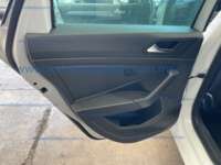 Volkswagen Jetta 2024 4p Sportline L4/1.4/T Tiptronic IMG_9460