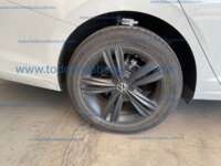 Volkswagen Jetta 2024 4p Sportline L4/1.4/T Tiptronic 2024 Volkswagen Jetta Ingreso Llantas 3