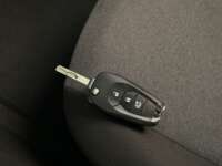 Chevrolet Onix 2021 4p LS L3/1.0/T Aut 2021 Chevrolet Onix Venta Interiores 10