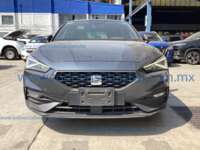 Seat León 2022 5p FR L4/1.4/T Aut 2022 Seat León Ingreso Exteriores 1