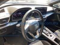 Seat León 2022 5p FR L4/1.4/T Aut 2022 Seat León Ingreso Interiores 2