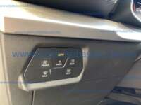 Seat León 2022 5p FR L4/1.4/T Aut 2022 Seat León Ingreso Interiores 6