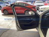 Mazda 3 2022 4p Sedán i Grand Touring L4/2.5 Skyactiv-Drive 2022 Mazda 3 Ingreso Interiores 0