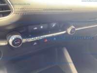 Mazda 3 2022 4p Sedán i Grand Touring L4/2.5 Skyactiv-Drive 2022 Mazda 3 Ingreso Interiores 12