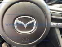 Mazda 3 2022 4p Sedán i Grand Touring L4/2.5 Skyactiv-Drive 2022 Mazda 3 Ingreso Interiores 20