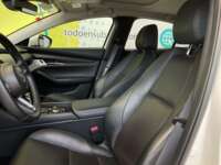 Mazda 3 2022 4p Sedán i Grand Touring L4/2.5 Skyactiv-Drive 2022 Mazda 3 Venta Interiores 20