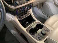 GMC Acadia 2023 5p Denali V6/3.6 Aut IMG_2343