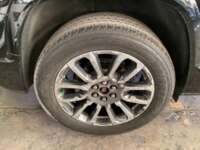 GMC Acadia 2023 5p Denali V6/3.6 Aut 2023 GMC Acadia Ingreso Llantas 3