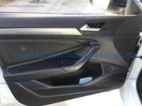 Volkswagen Jetta 2023 4p Sportline L4/1.4/T Tiptronic 2023 Volkswagen Jetta Ingreso Interiores 13