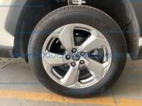 Toyota RAV4 2021 5p XLE L4/2.5 Aut IMG_7053