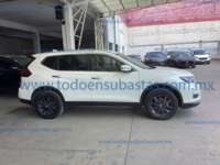 Nissan X-Trail 2022 5p Sense 2 Row L4/2.5 CVT IMG_2542