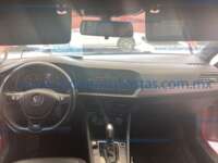 Volkswagen Jetta 2021 4p R-Line L4/1.4/T Aut 2021 Volkswagen Jetta Ingreso Interiores 21