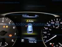 Nissan X-Trail 2017 5p Advance 2 Row L4/2.5 CVT 2017 Nissan X-Trail Ingreso Interiores 4