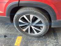 Volkswagen Taos 2024 5p Highline L4/1.4/T Tiptronic IMG_7078