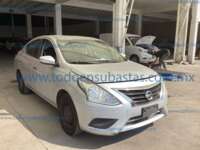 Nissan Versa 2017 4p Sense L4/1.6 Man      2017 Nissan Versa Ingreso Exteriores 2