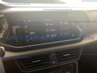 Volkswagen Taos 2021 5p Comfortline L4/1.4/T Tiptronic 2021 Volkswagen Taos Ingreso Interiores 9