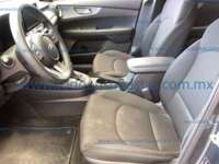 Kia Forte 2021 4p Sedán EX L4/2.0 IVT   2021 Kia Forte Ingreso Interiores 1
