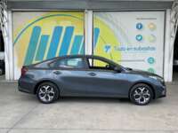 Kia Forte 2021 4p Sedán EX L4/2.0 IVT   2021 Kia Forte Venta Exteriores 4