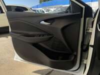 Chevrolet Onix 2023 4p Premier Redline L3/1.0/T Aut 2023 Chevrolet Onix Venta Interiores 17