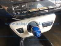 Toyota Prius 2017 5p Base Hibrido L4/1.8 Aut 2017 Toyota Prius Ingreso Interiores 11