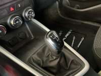 Chevrolet Onix 2025 4p LT L3/1.0 Man  IMG_3768