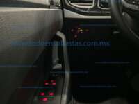 Volkswagen Nivus 2023 5p Highline L3/1.0/T Aut IMG_8883