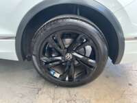 Volkswagen Tiguan 2022 5p R-Line L4/2.0/T DSG Línea Nueva 2022 Volkswagen Tiguan Venta Llantas 4