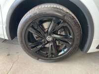 Volkswagen Tiguan 2022 5p R-Line L4/2.0/T DSG Línea Nueva 2022 Volkswagen Tiguan Venta Llantas 10