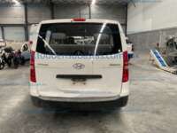 Hyundai Starex 2019 5p L4/2.4 Man 12/Pas  2019 Hyundai Starex Ingreso Exteriores 6