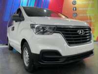 Hyundai Starex 2019 5p L4/2.4 Man 12/Pas  2019 Hyundai Starex Venta Exteriores 3
