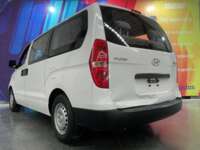 Hyundai Starex 2019 5p L4/2.4 Man 12/Pas  2019 Hyundai Starex Venta Exteriores 5