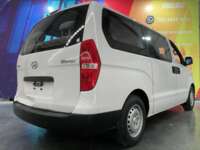 Hyundai Starex 2019 5p L4/2.4 Man 12/Pas  2019 Hyundai Starex Venta Exteriores 7