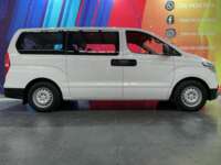 Hyundai Starex 2019 5p L4/2.4 Man 12/Pas  2019 Hyundai Starex Venta Exteriores 8