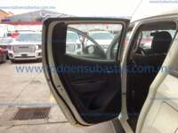 Mitsubishi L200 2022 4p GLX Doble L4/2.4 Man 2WD 2022 Mitsubishi L200 Ingreso Interiores 14