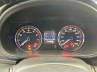 Mitsubishi L200 2022 4p GLX Doble L4/2.4 Man 2WD 2022 Mitsubishi L200 Ingreso Interiores 3