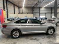 Volkswagen Jetta 2021 4p Comfortline L4/1.4 Tiptronic 2021 Volkswagen Jetta Ingreso Exteriores 4