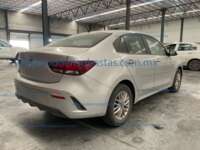 Kia Rio 2021 5p HB LX L4/1.6 Man     2021 Kia Rio Ingreso Exteriores 4