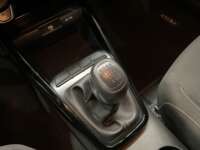 Kia Rio 2021 5p HB LX L4/1.6 Man     2021 Kia Rio Venta Interiores 11