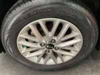 Kia Rio 2021 5p HB LX L4/1.6 Man     2021 Kia Rio Venta Llantas 10