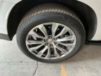 GMC Yukon 2022 5p Denali V8/6.2 Aut IMG_4168