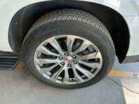 GMC Yukon 2022 5p Denali V8/6.2 Aut IMG_4171