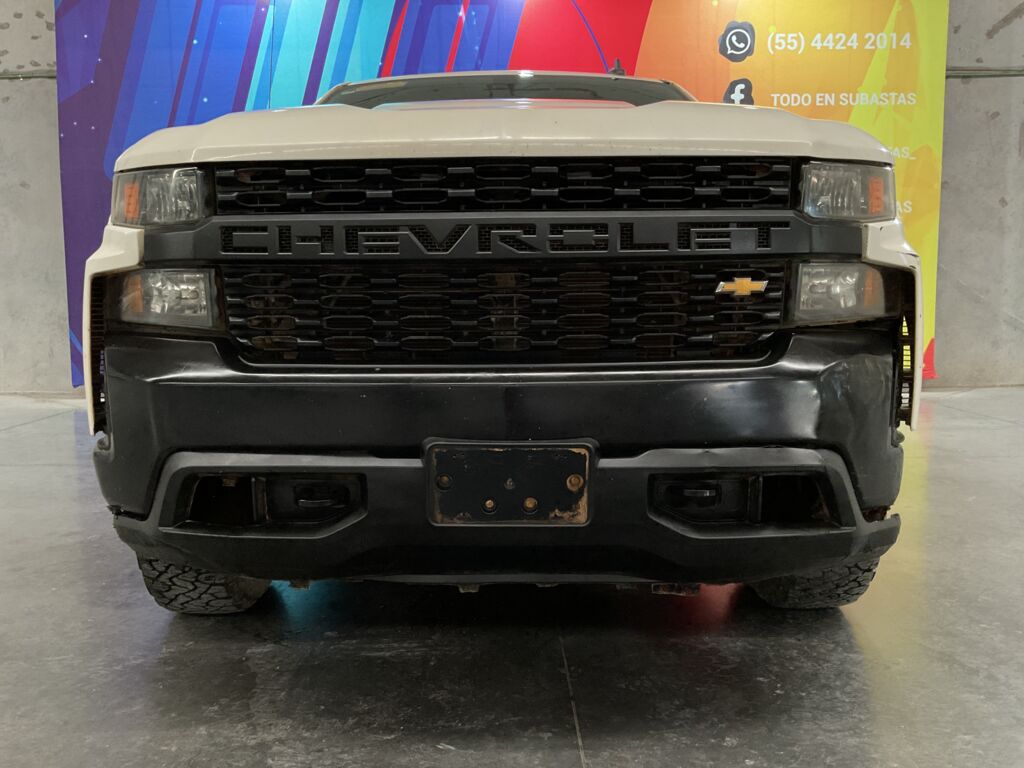 Chevrolet Silverado 1500 2021 4p WT Doble Cabina V6/4.3 Aut 4x4 2021 Chevrolet Silverado 1500 Venta Exteriores 2