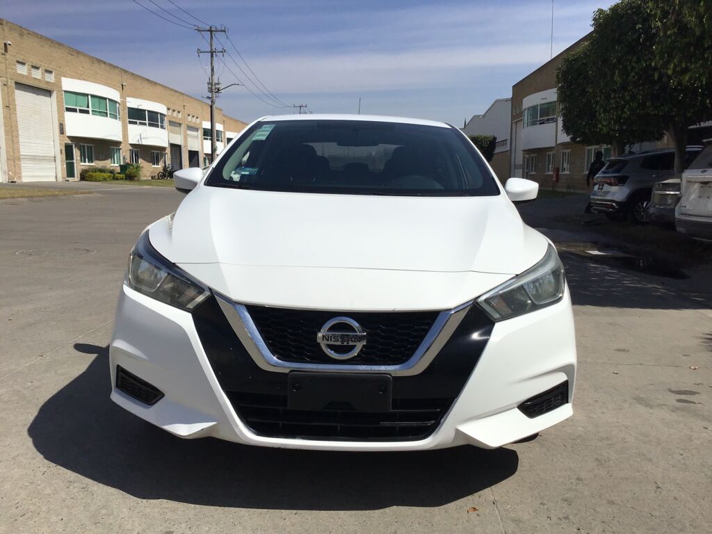 Nissan Versa 2021 4p Sense L4/1.6 CVT 2021 Nissan Versa Venta Exteriores 2