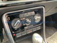 Volkswagen Beetle 2018  2018 Volkswagen Beetle Ingreso Interiores 12