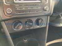 Volkswagen Vento 2018 4p Comfortline L4/1.6 Man 2018 Volkswagen Vento Ingreso Interiores 8