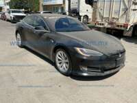 Tesla Modelo S 2017 5p 75D 2017 Tesla Modelo S Ingreso Exteriores 3