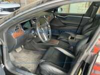 Tesla Modelo S 2017 5p 75D 2017 Tesla Modelo S Ingreso Interiores 13